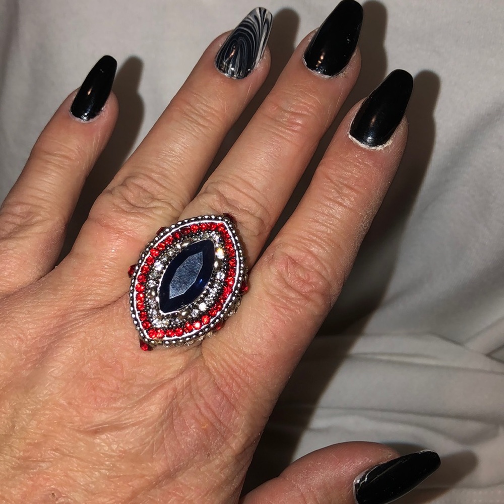 Oversized ring